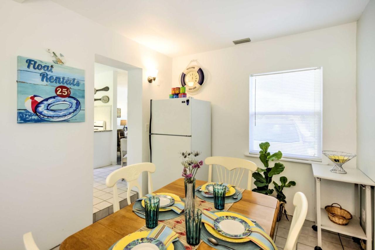 New Smyrna Beach Abode With Fire Pit, Walk To Beach! Eksteriør billede