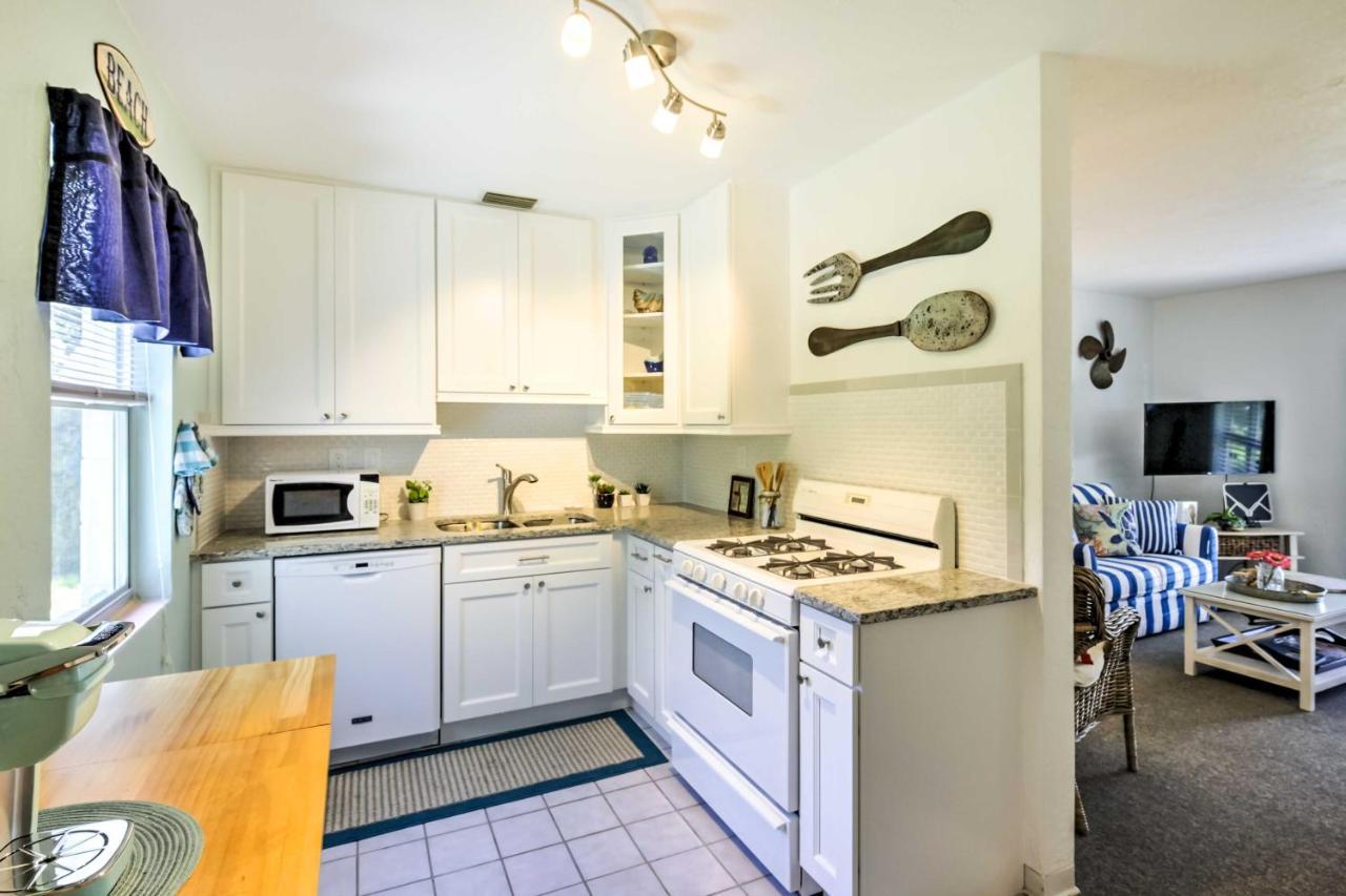 New Smyrna Beach Abode With Fire Pit, Walk To Beach! Eksteriør billede