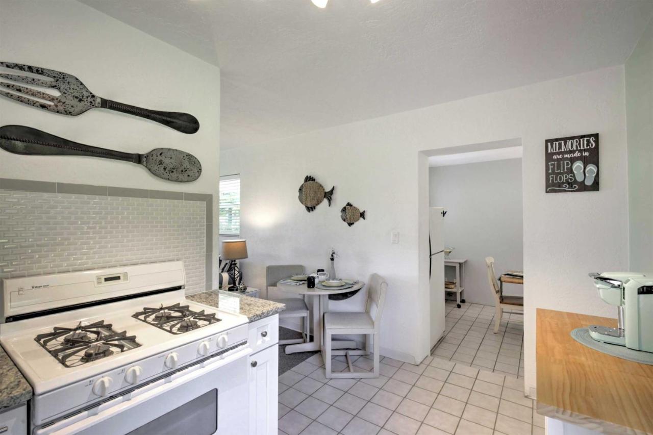 New Smyrna Beach Abode With Fire Pit, Walk To Beach! Eksteriør billede